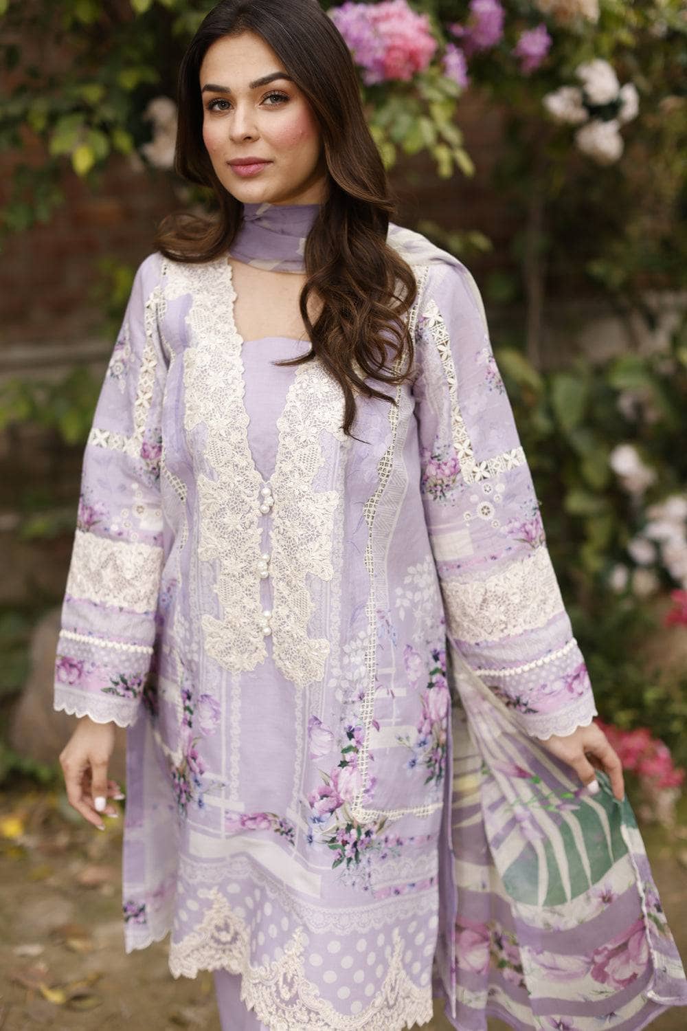 img_manara_by_maria_asif_baig_awwal_boutique