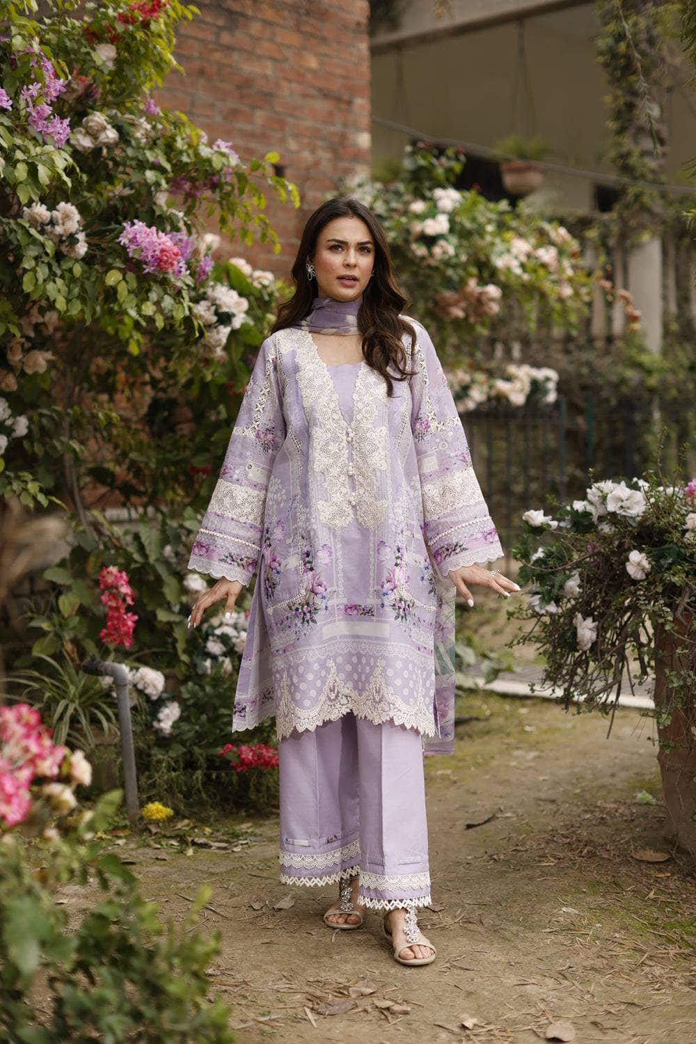img_manara_by_maria_asif_baig_awwal_boutique