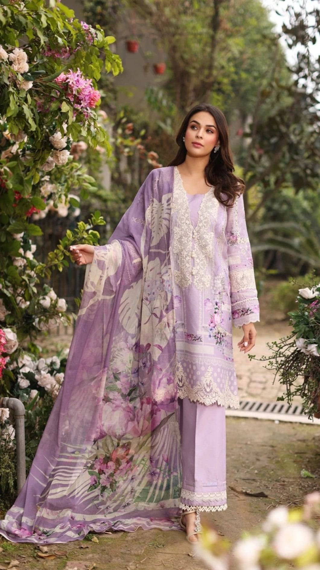 img_manara_by_maria_asif_baig_awwal_boutique