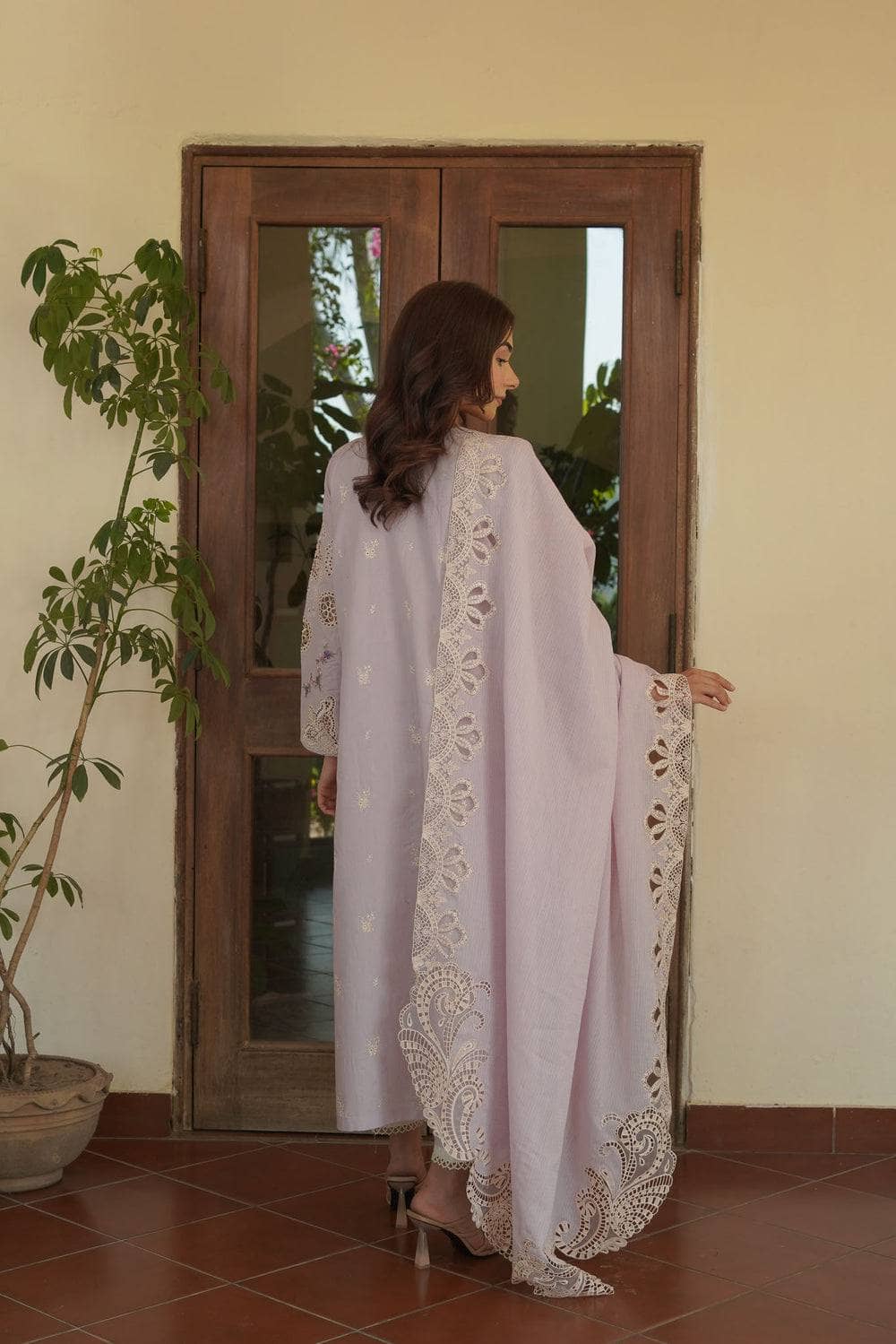 img_manara_by_maria_asif_beig_lawn_awwal_boutique