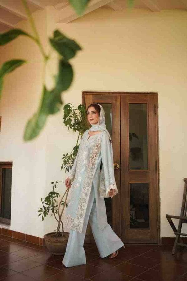 img_manara_by_maria_asif_beig_lawn_awwal_boutique