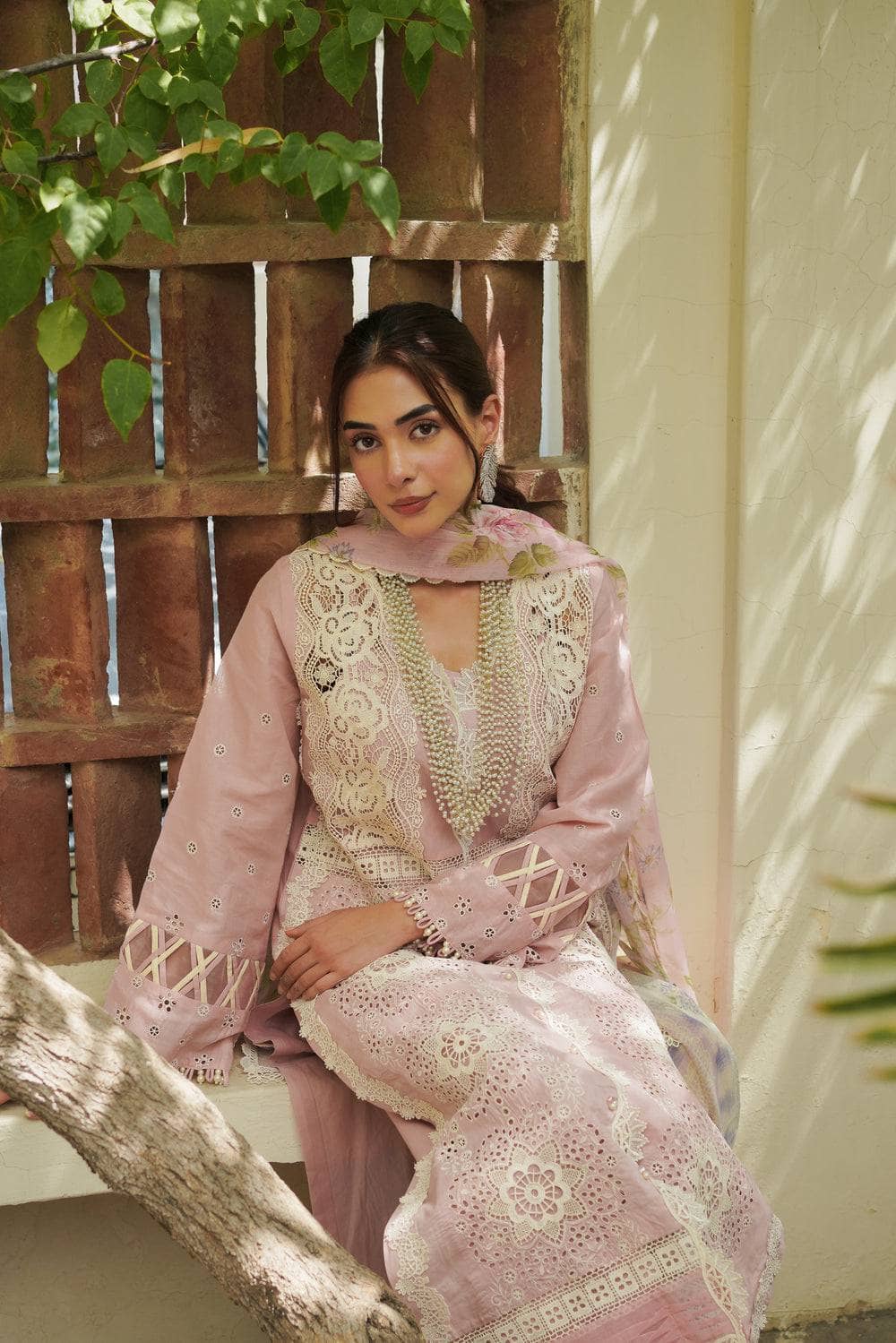 img_manara_by_maria_asif_beig_lawn_awwal_boutique
