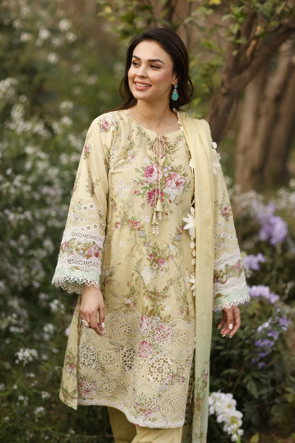 img_manara_by_maria_asif_baig_awwal_boutique