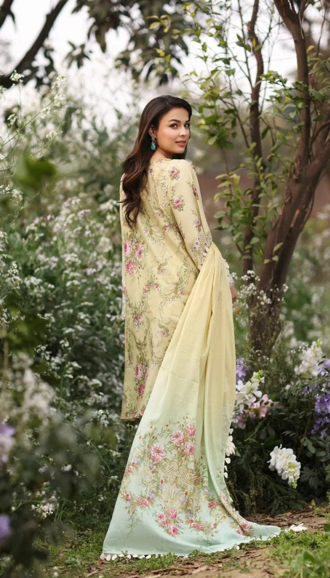 img_manara_by_maria_asif_baig_awwal_boutique