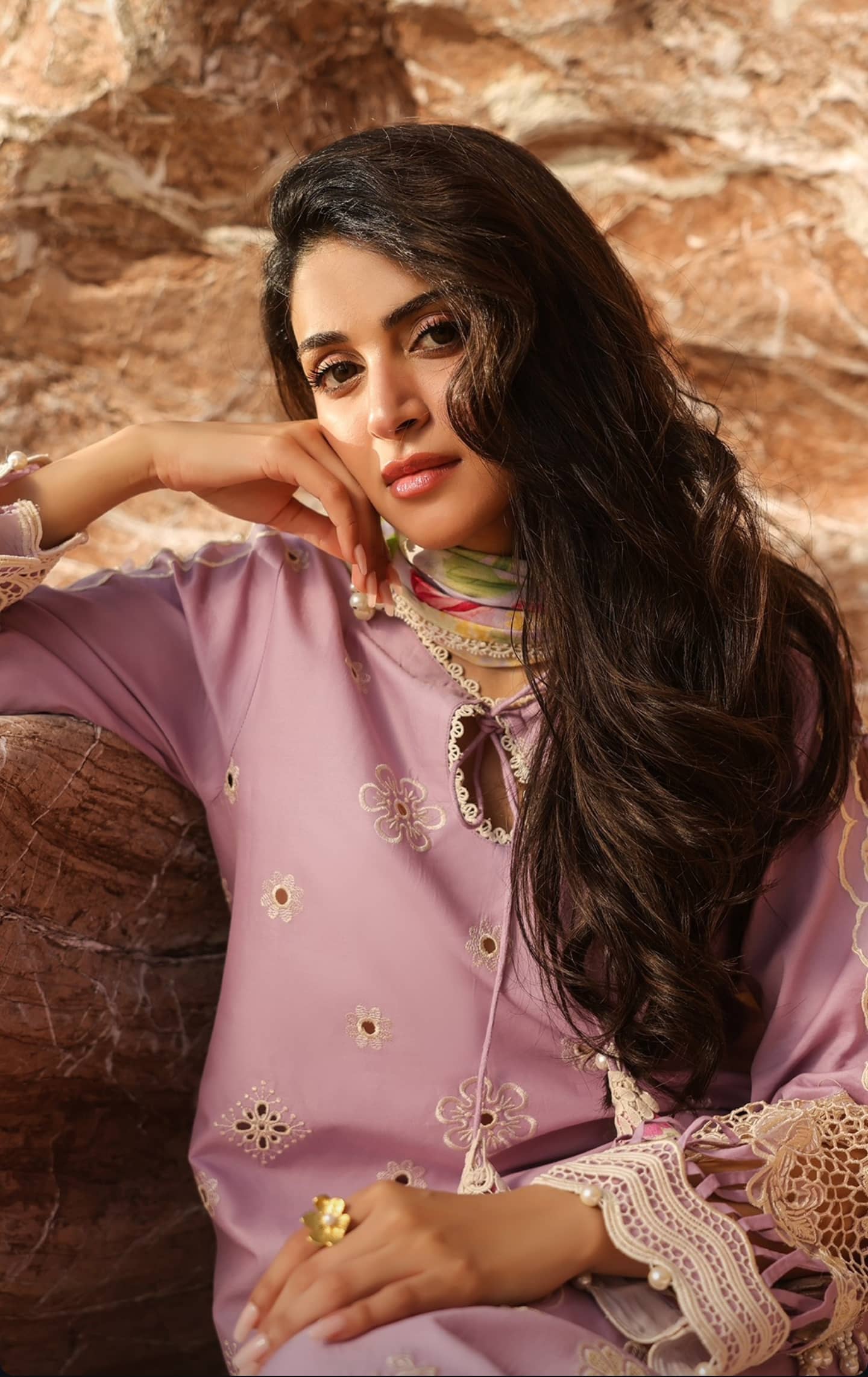 Manara Luxury Lawn 26/LAVENDER DREAMS/