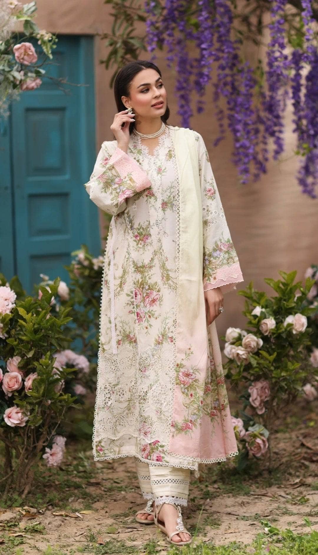 img_manara_by_maria_asif_baig_awwal_boutique