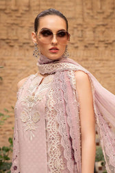 img_maria_b_lawn_24_awwal_boutique