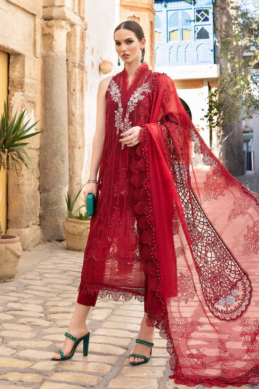img_maria_b_lawn_24_awwal_boutique