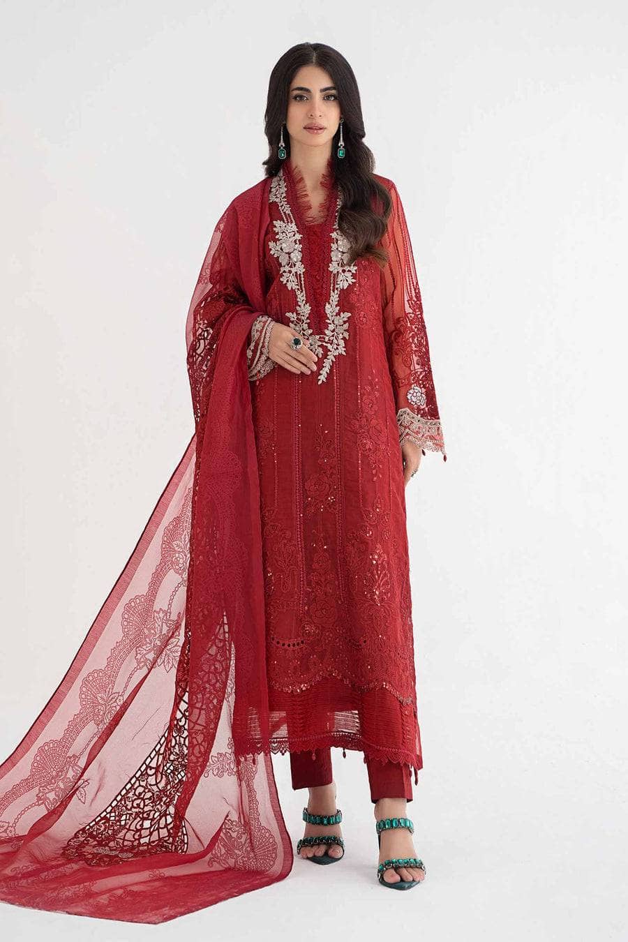 img_maria_b_lawn_24_awwal_boutique
