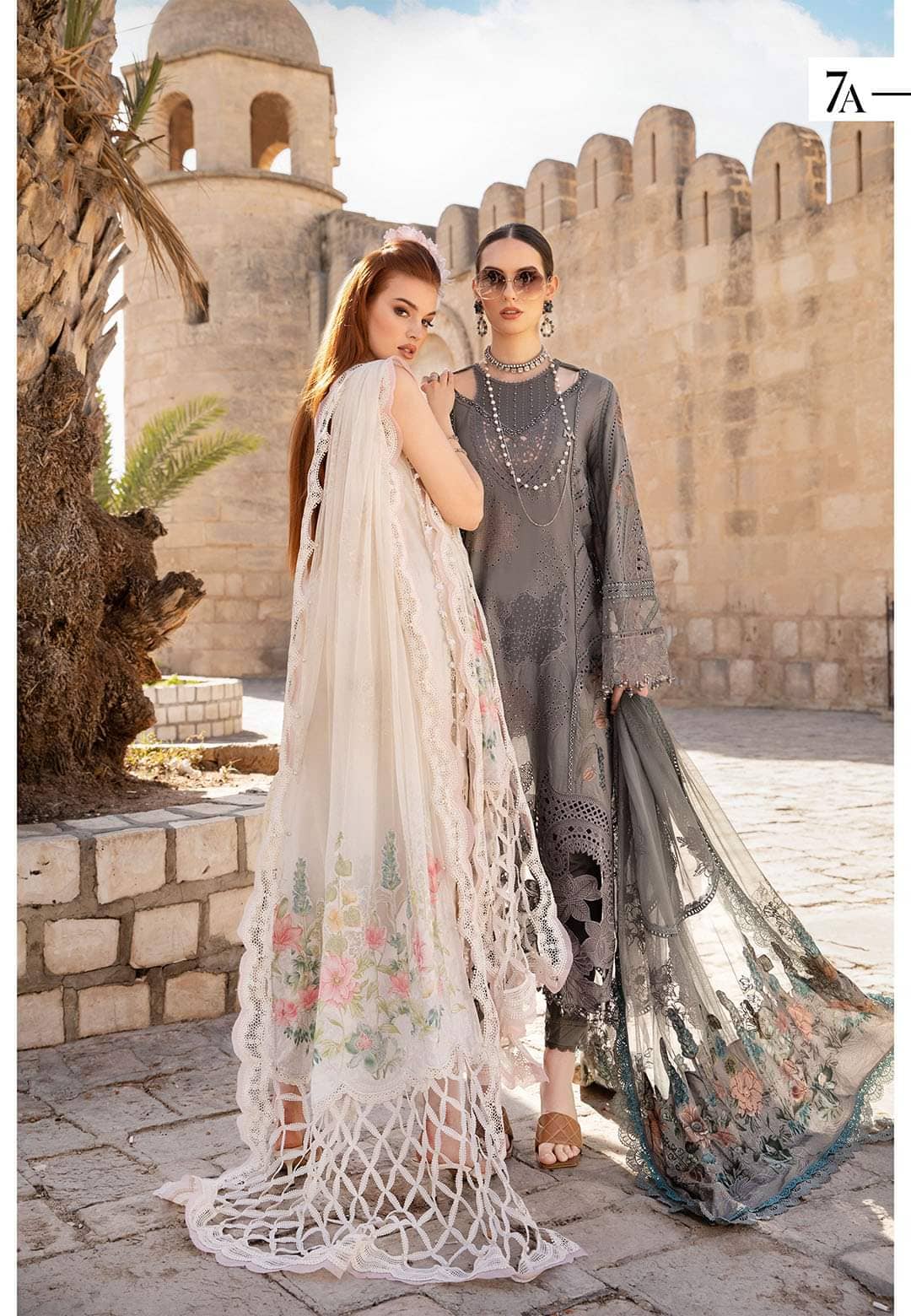 img_maria_b_lawn_24_awwal_boutique