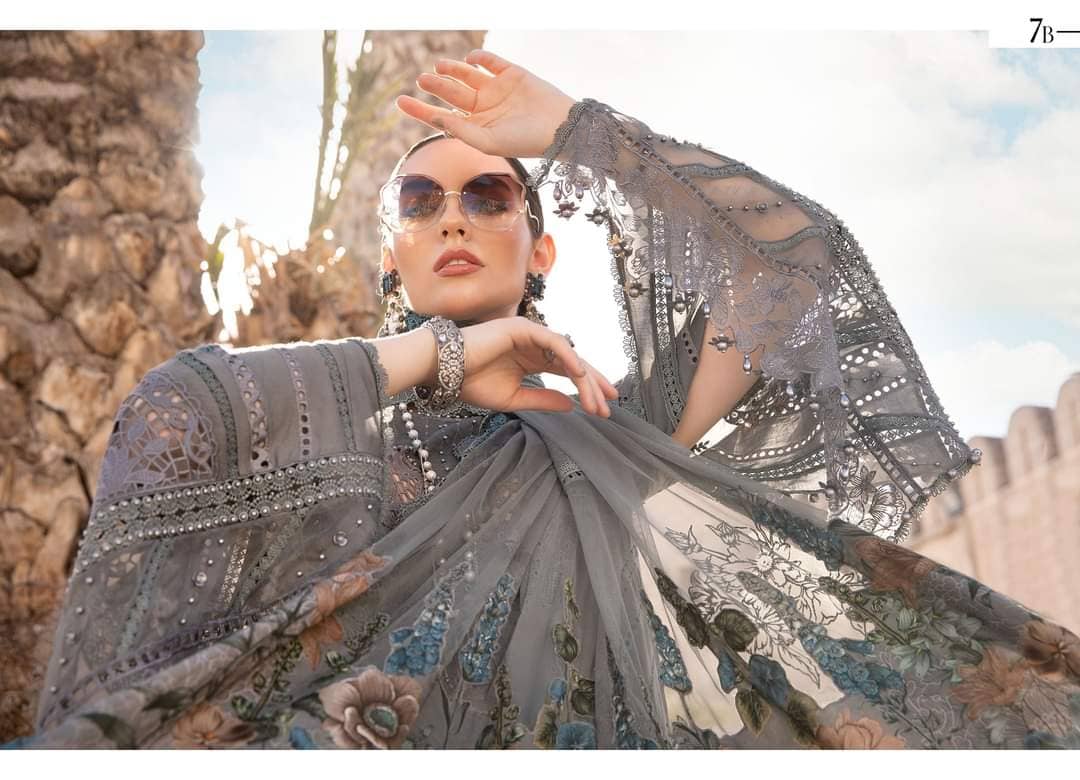img_maria_b_lawn_24_awwal_boutique