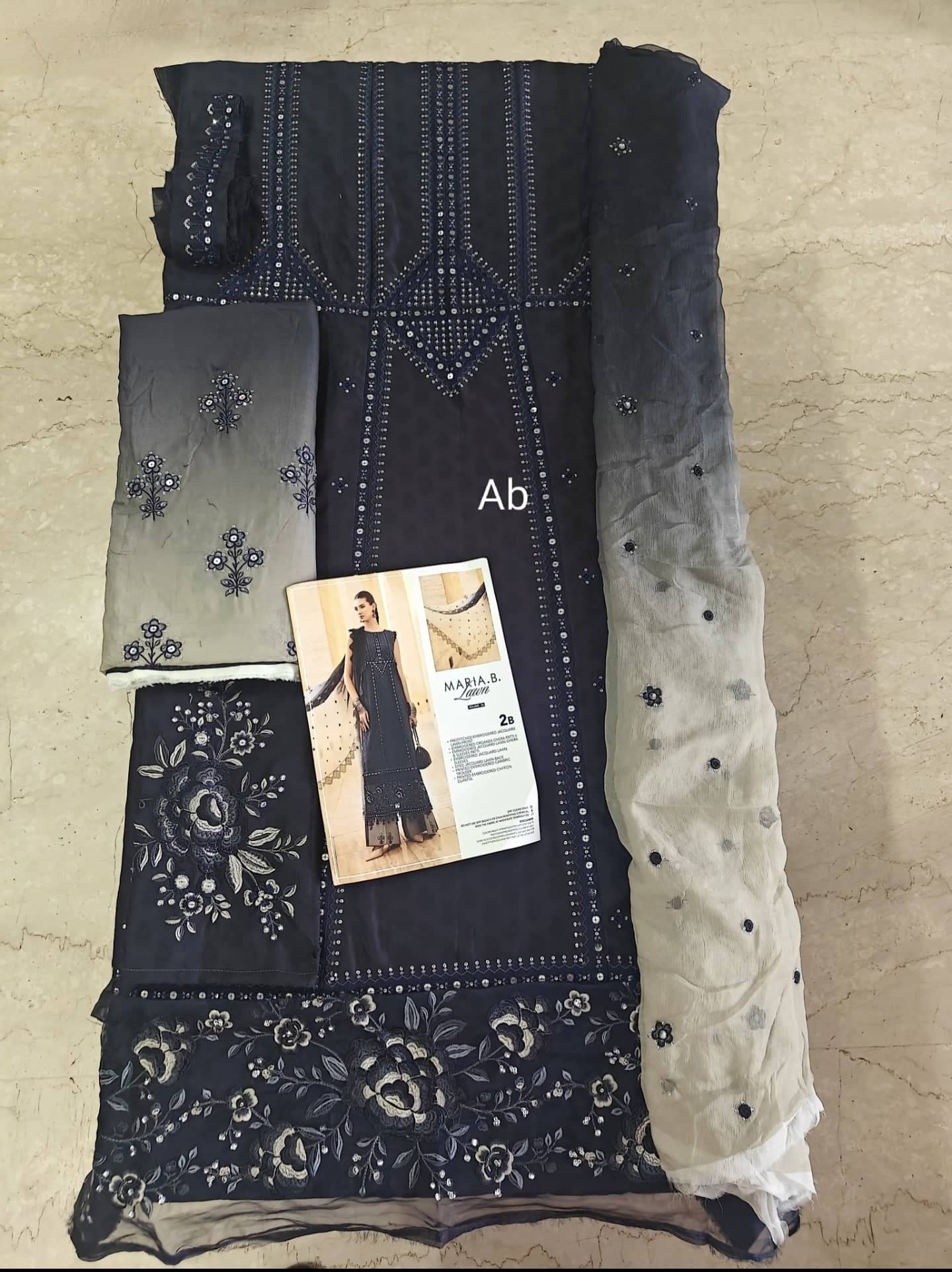 img_maria_b_eid_lawn_awwal_boutique