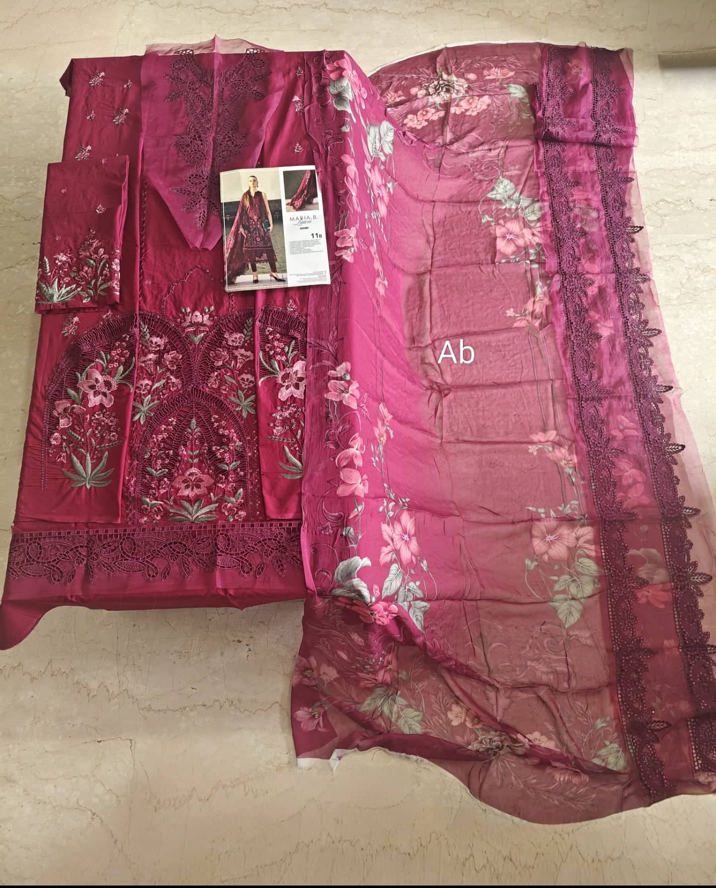 img_mushq_lawn_awwal_boutique