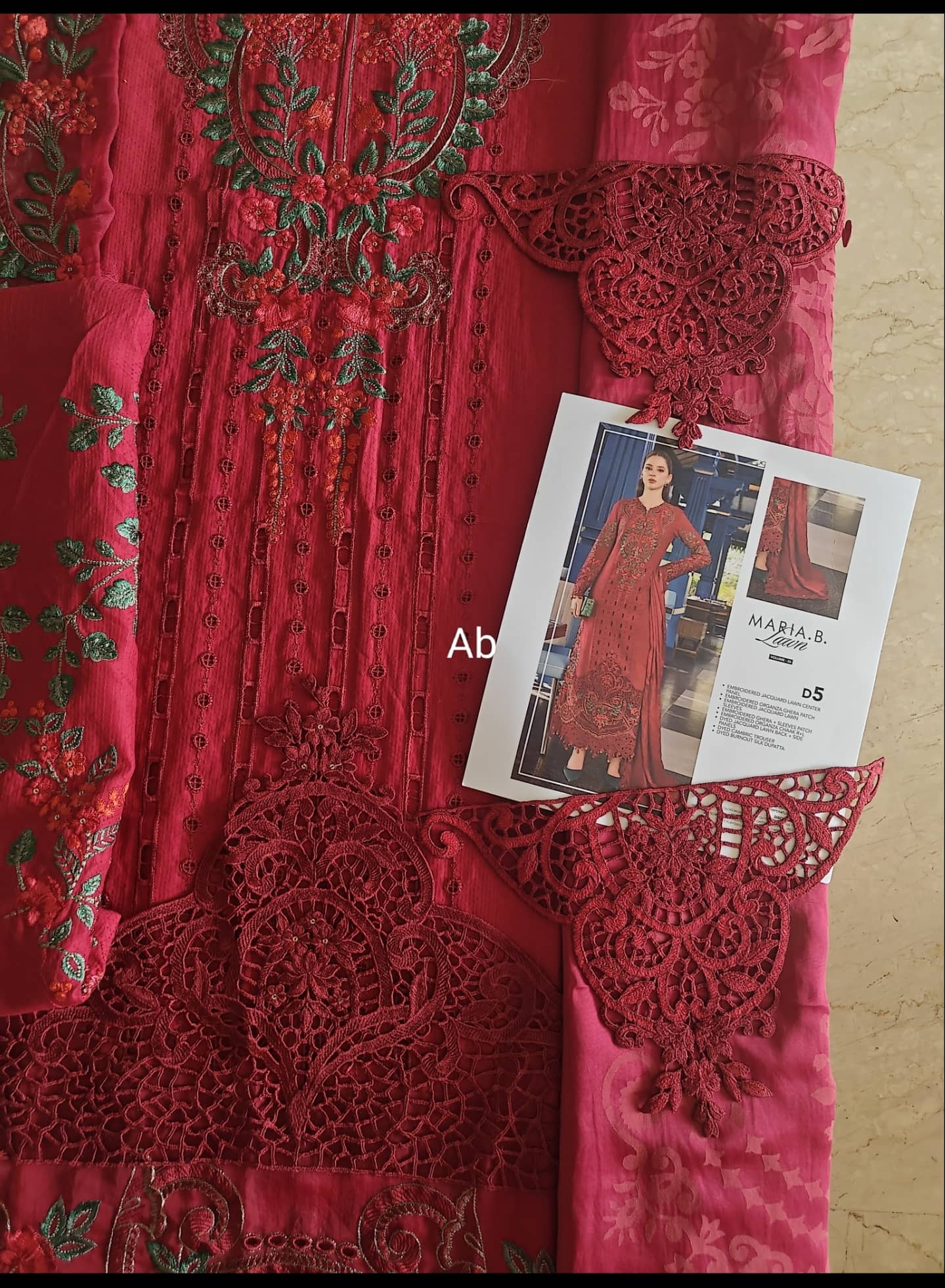 Open Open Pic/Maria B Eid Lawn 26/Vol 2/D-05/Red