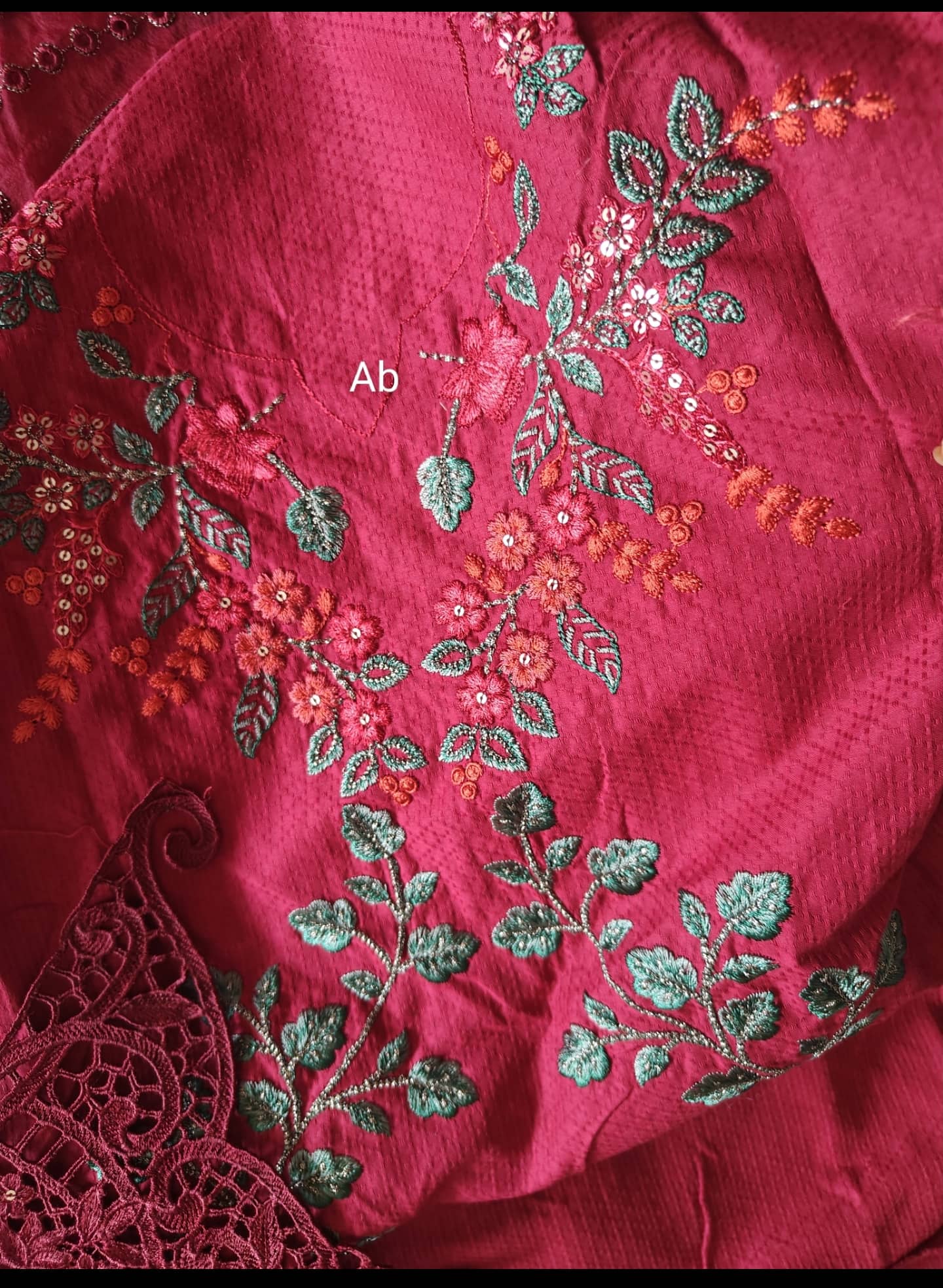 Open Open Pic/Maria B Eid Lawn 26/Vol 2/D-05/Red
