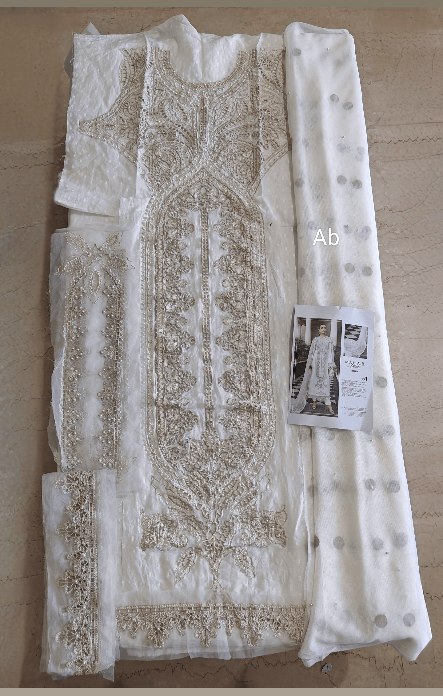Open Open Pic/Sale‼️Maria B Eid Lawn 26/Vol 2/D-01/Off White