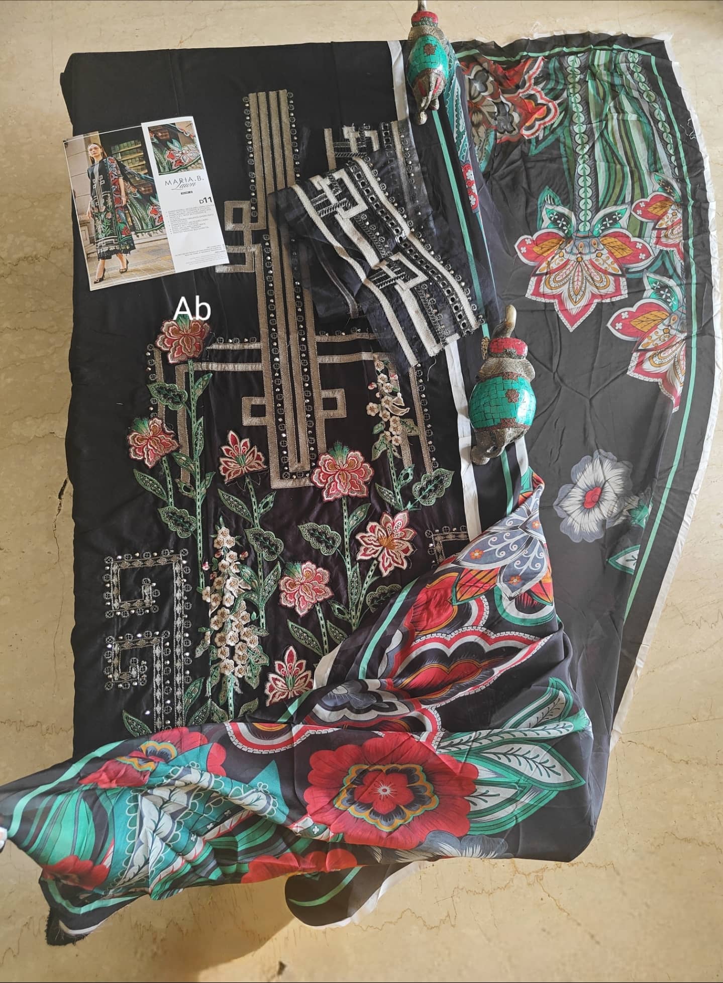 Open Open Pic/Sale‼️Maria B Eid Lawn 26/Vol 2/D-11/Black