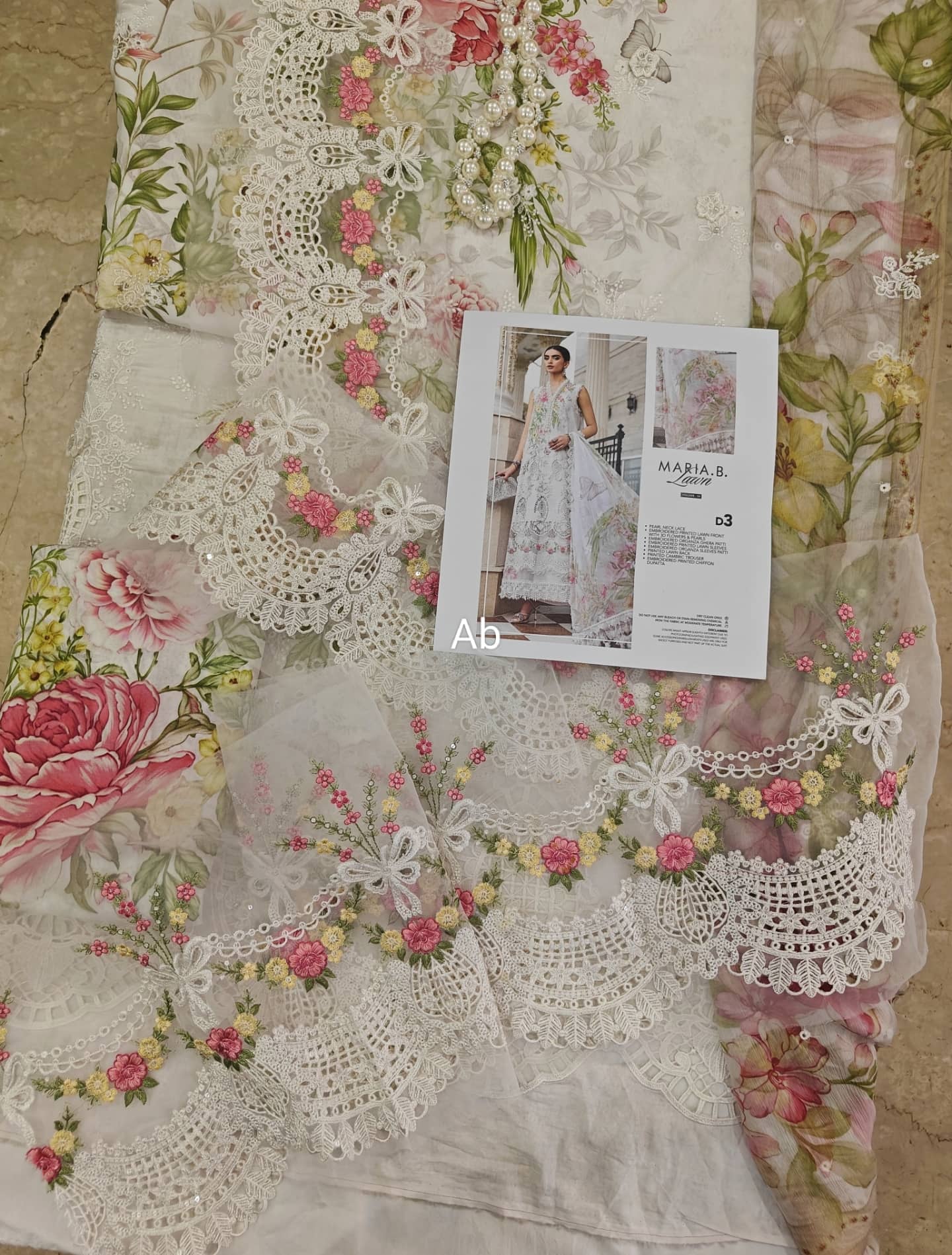 img_maria_b_luxury_lawn_awwal_boutique