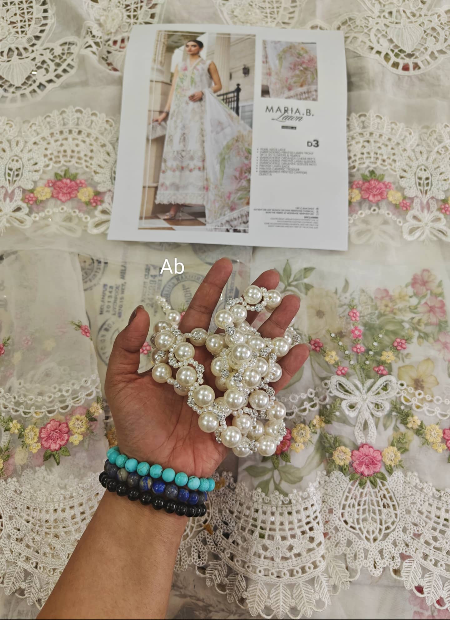 Open Pic/Hot🔥Seller‼️ Maria B Luxury Lawn 26/Vol 2/D-03/Off White