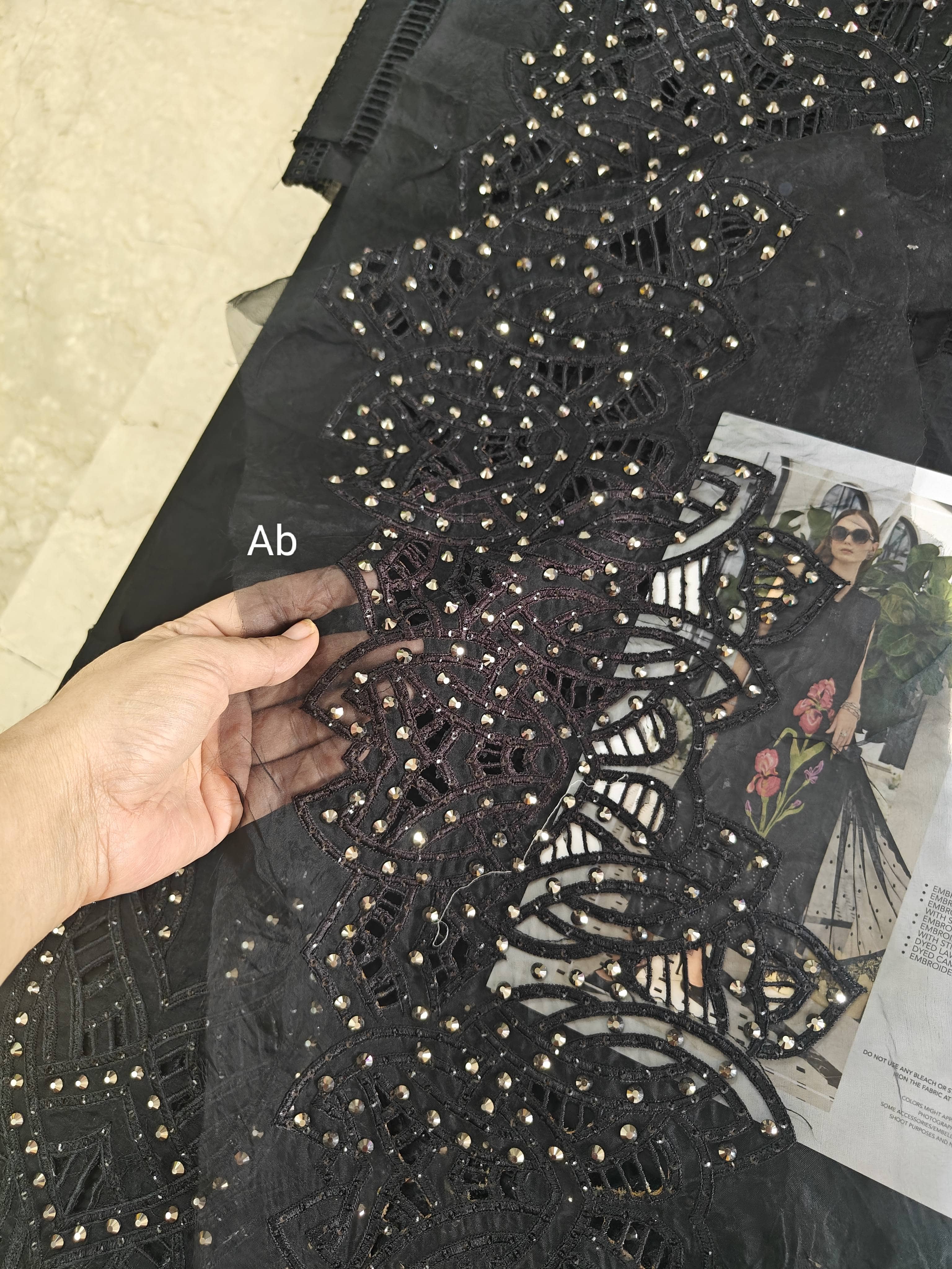 Open Pic/Hot🔥Seller‼️ Maria B Luxury Lawn 26/Vol 2/D-10/Black