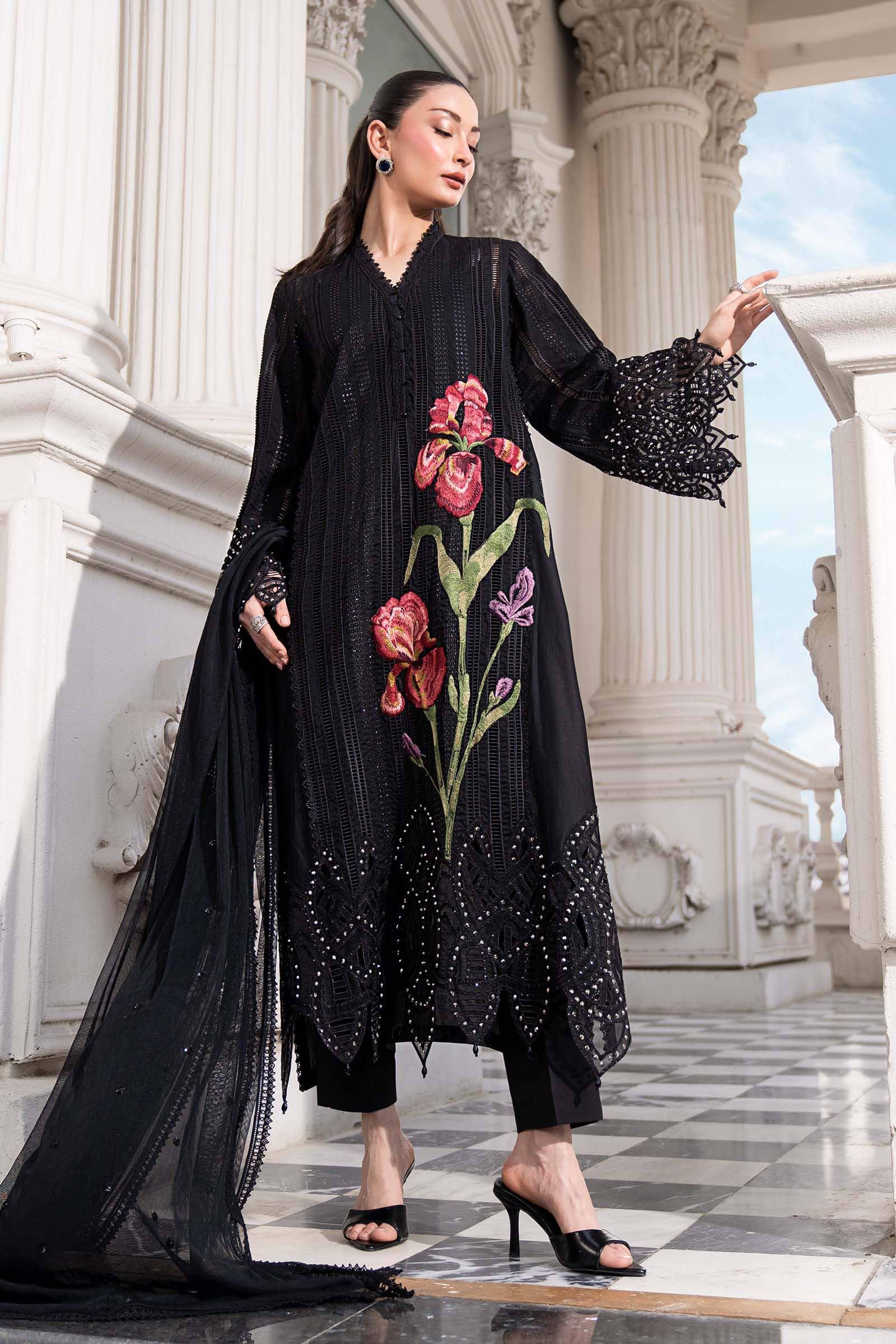 img_maria_b_lawn_awwal_boutique