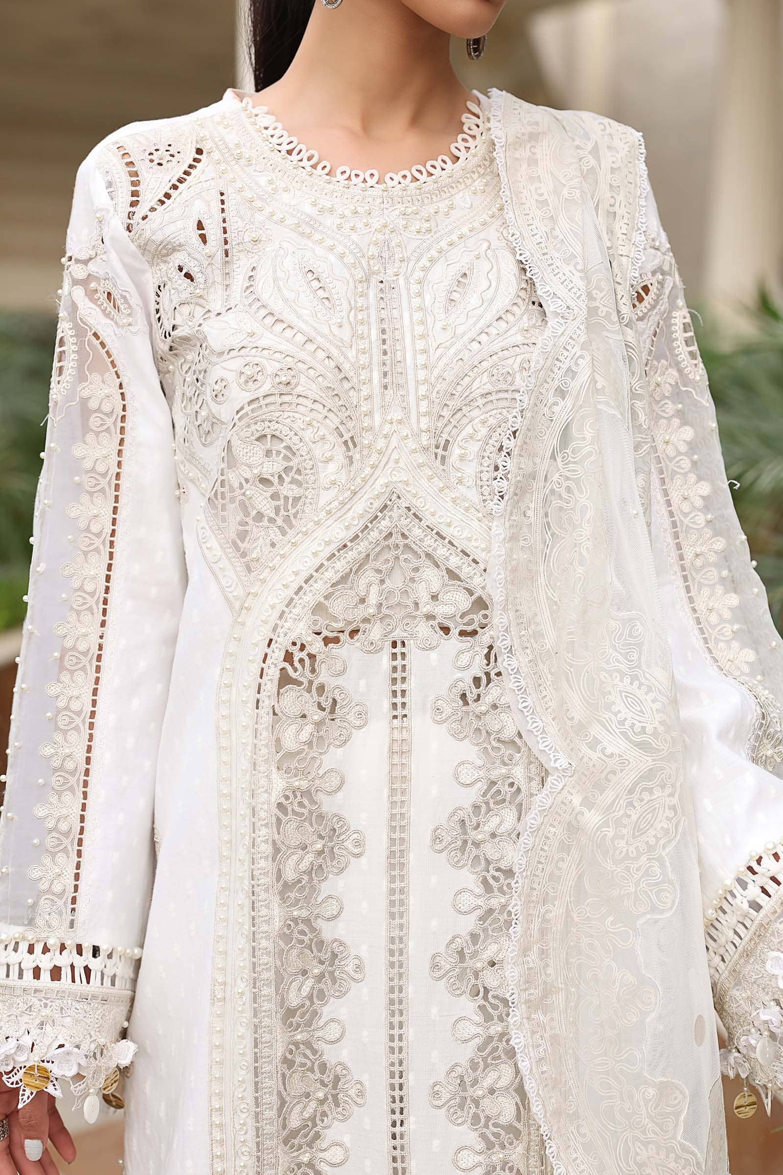 img_maria_b_eid_lawn_26_awwal_boutique