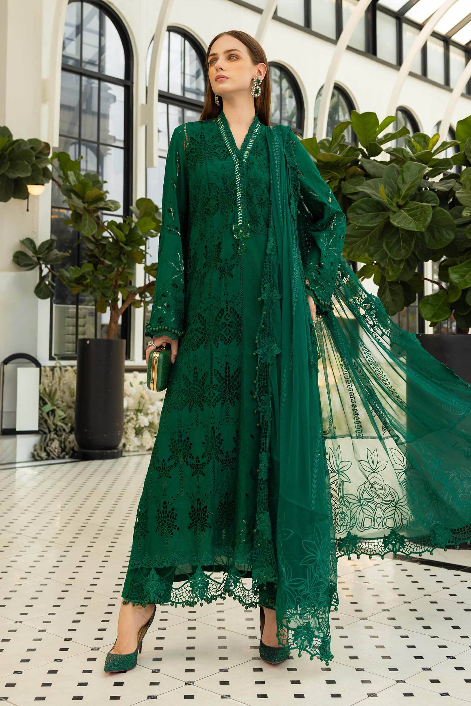 img_maria_b_eid_lawn_26_awwal_boutique