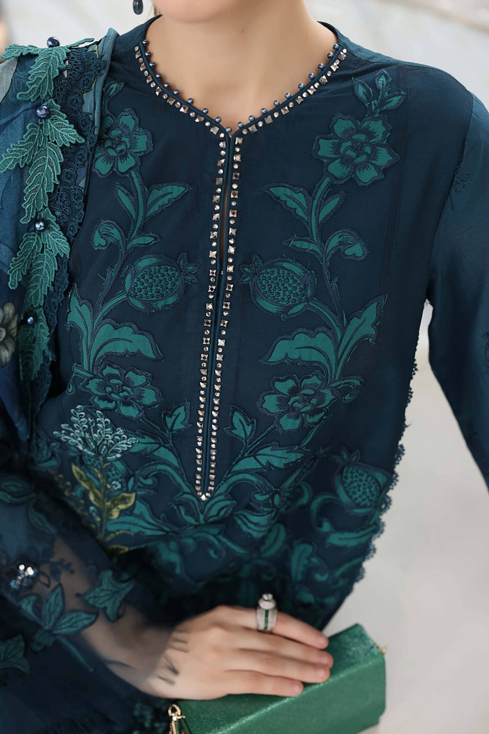 Sale‼️Maria B Luxury Lawn 26/Vol 2/D-06/Sea Green
