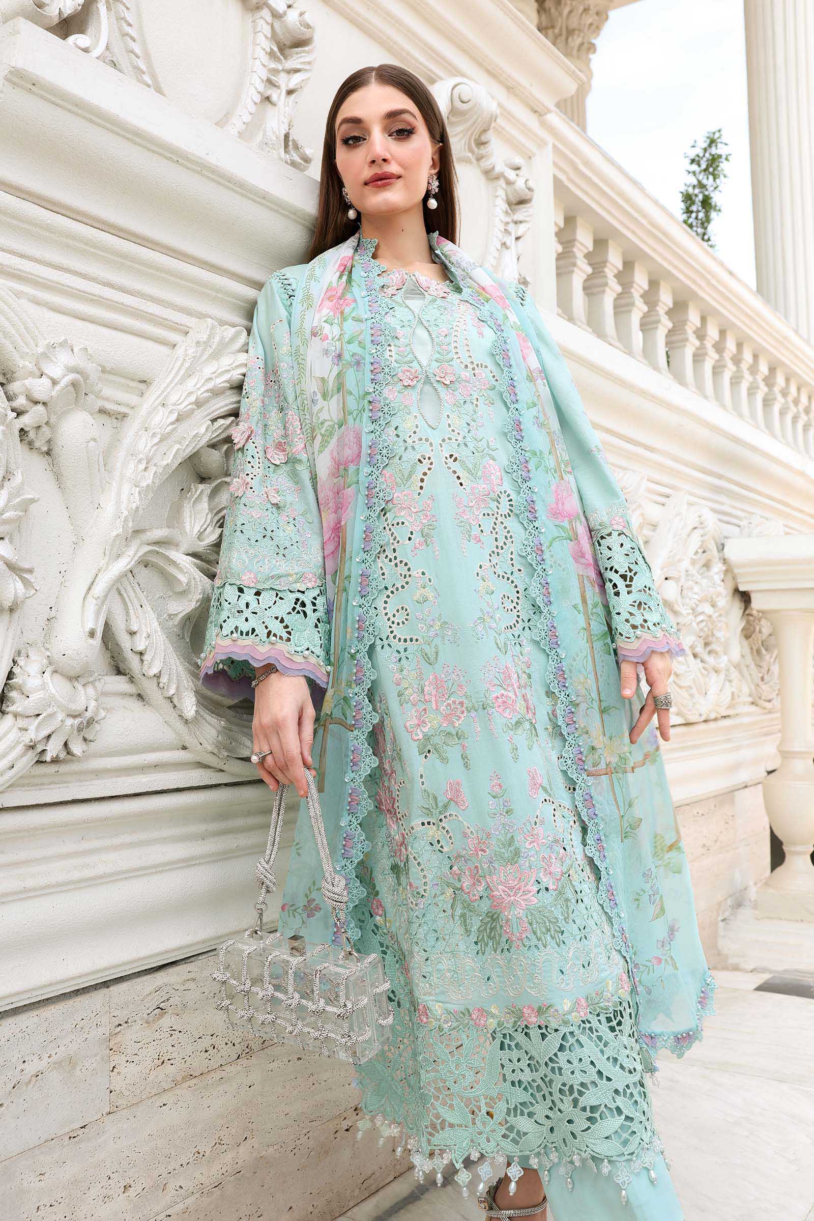 Hot🔥Seller/Maria B Luxury Lawn 26/Vol 2/D-15/Sky Blue