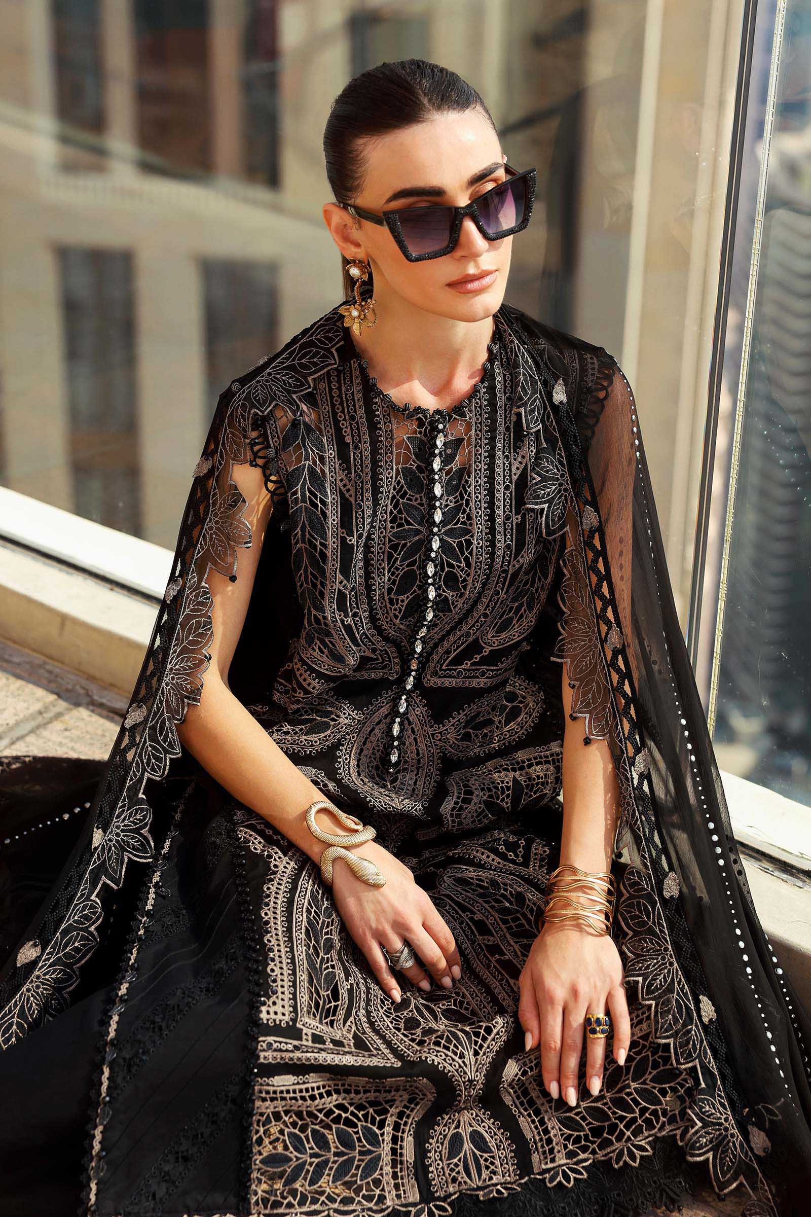 img_maria_b_lawn_26_awwal_boutique