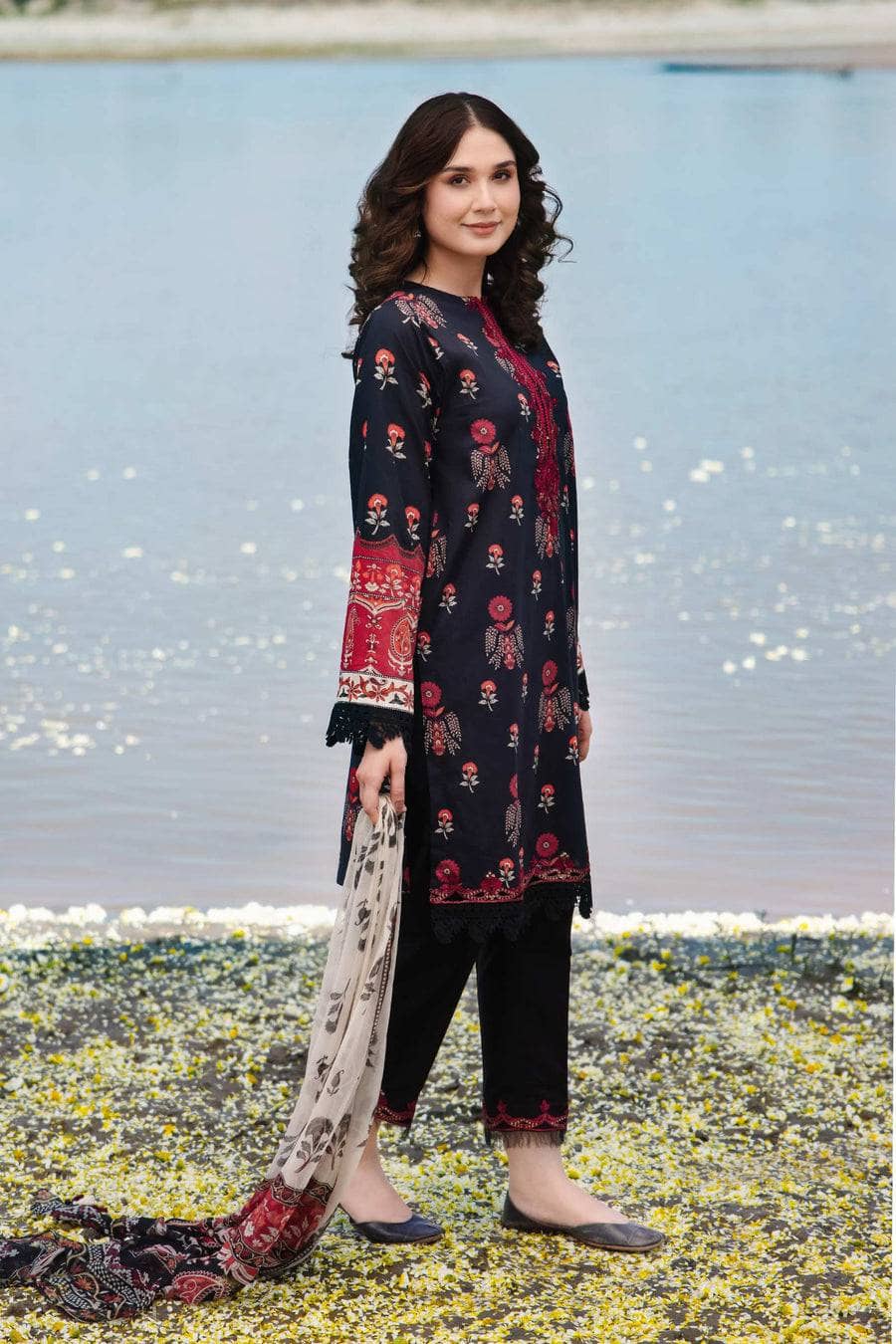img_maria_b_m_basics_vol2_awwal_boutique