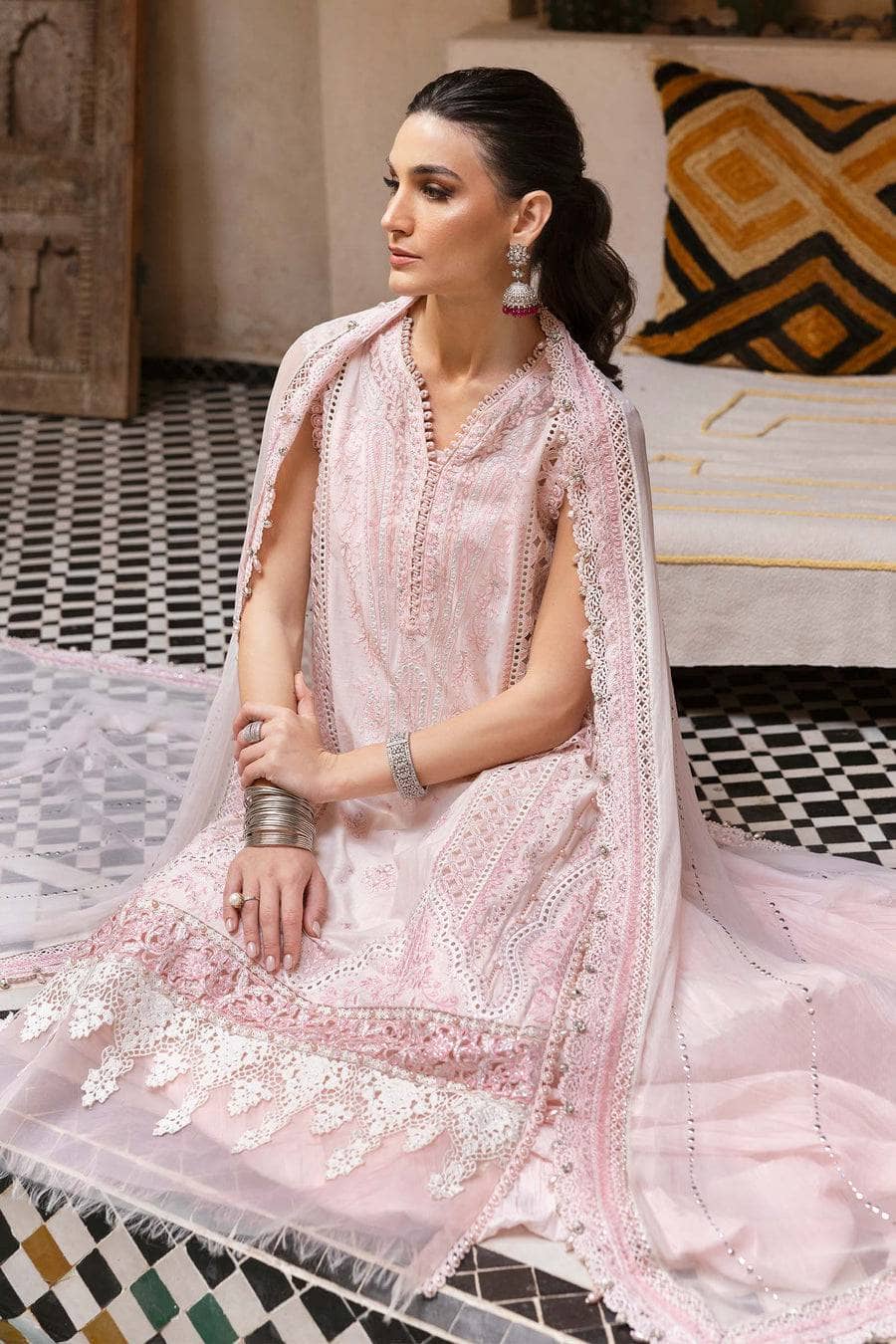 Maria B Lawn Pakistani Suit Restocked/Maria B Luxury Lawn 25/11A/Powder Pink