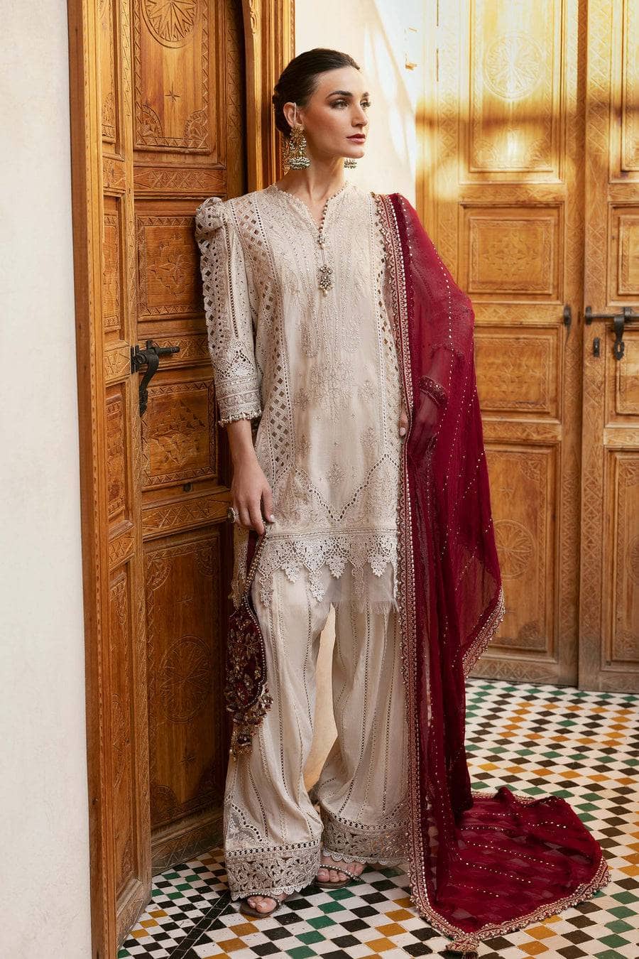Maria B Lawn Pakistani Suit Restocked/Maria B Luxury Lawn 25/11B/Beige