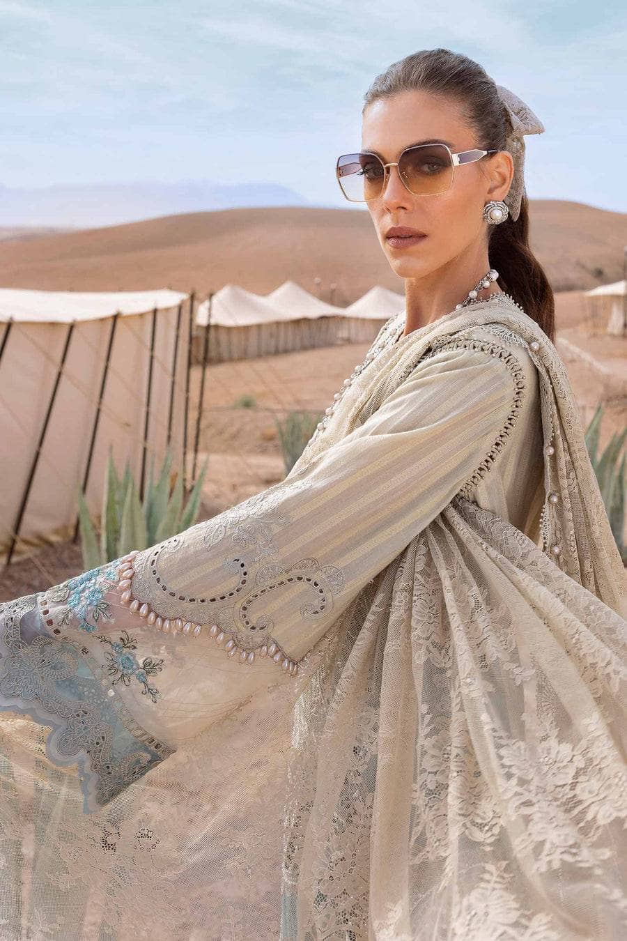 Maria B Lawn Pakistani Suit Restocked/Maria B Luxury Lawn 25/15B/Beige&Sea Green