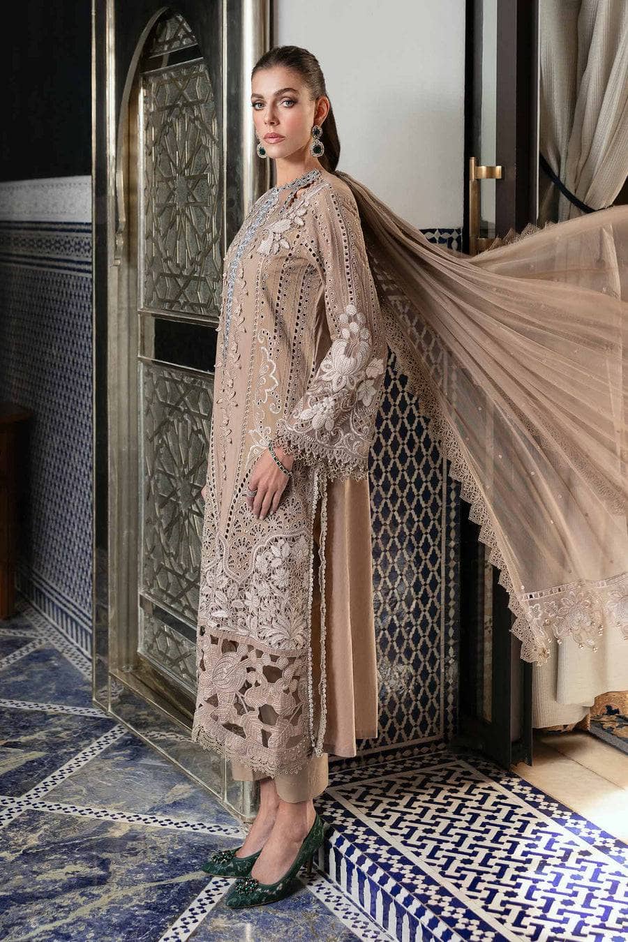 img_maria_b_lawn_awwal_boutique