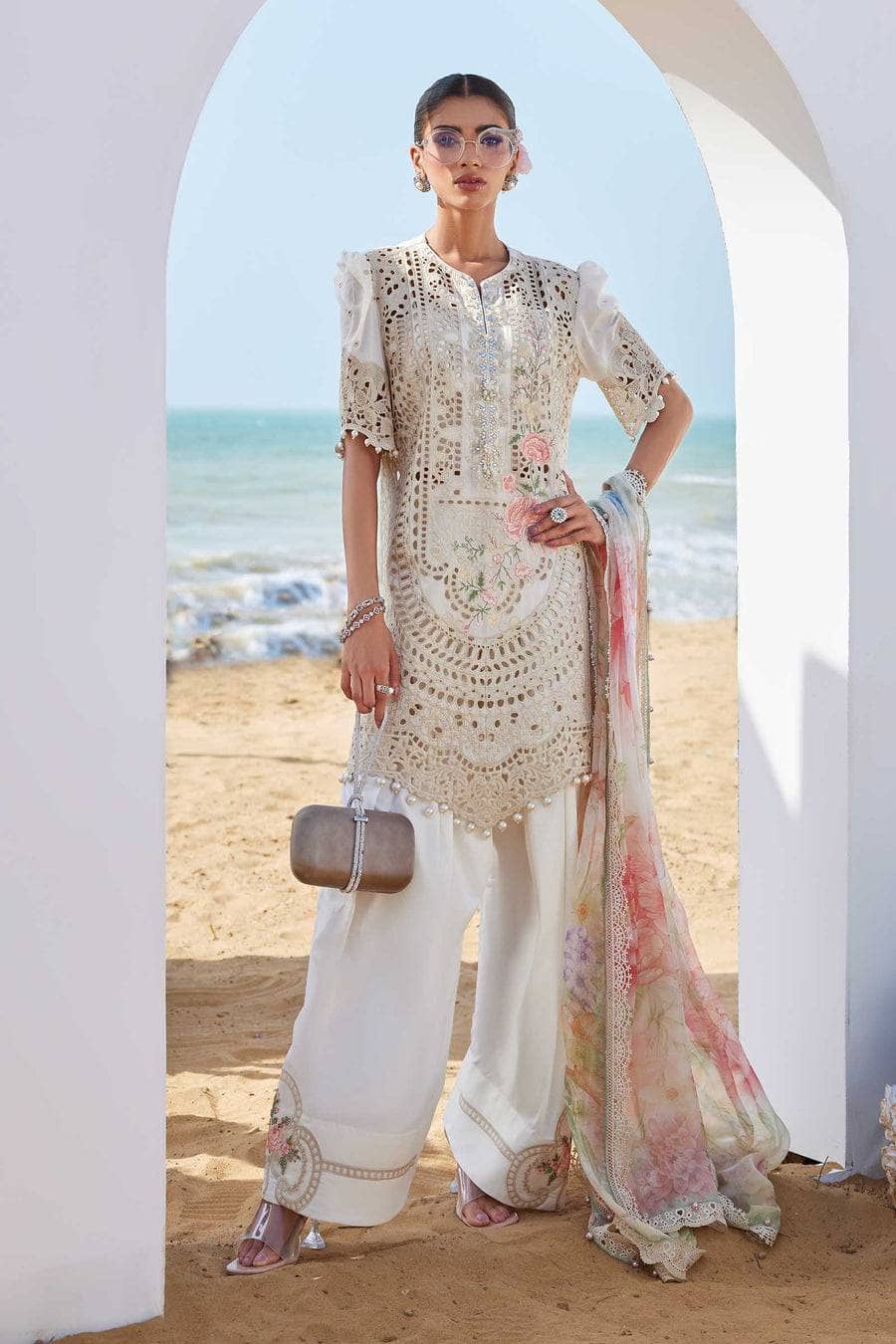 img_maria_b_awwal_boutique
