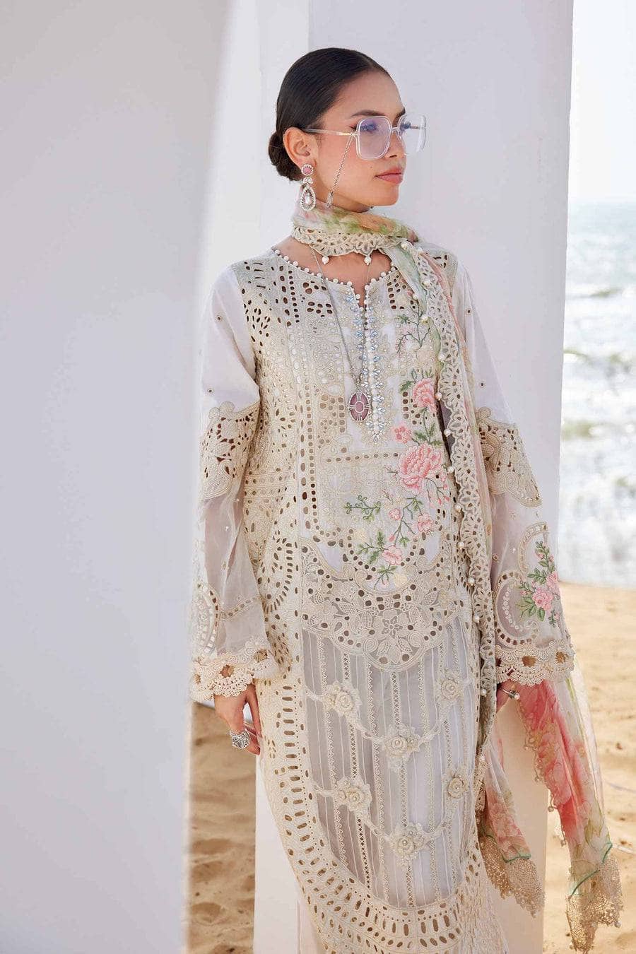 img_maria_b_awwal_boutique