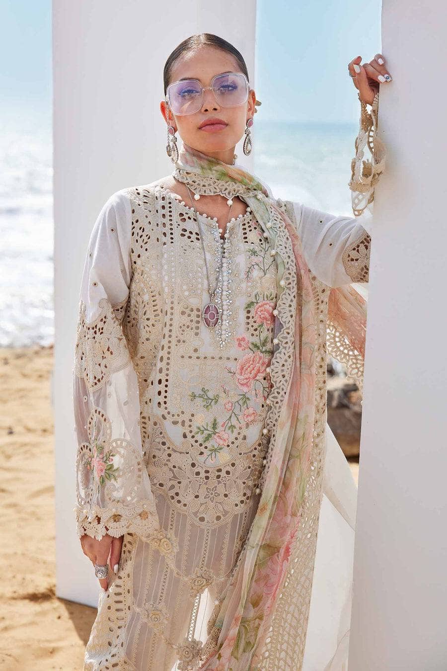 img_maria_b_awwal_boutique