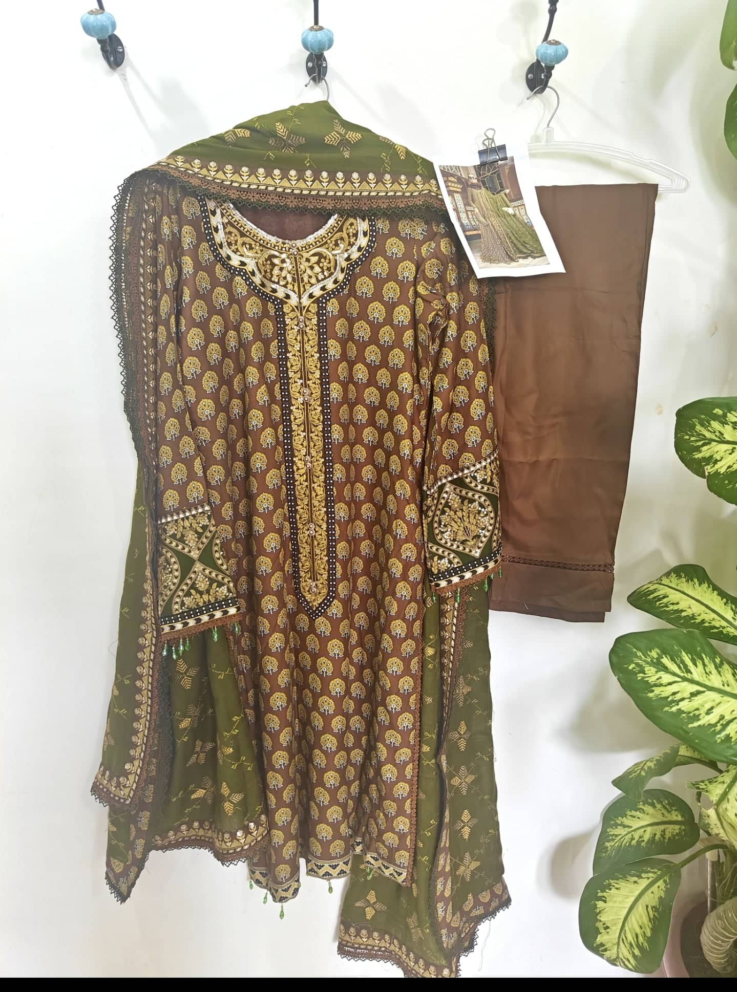 Maria B Lienn Winter Pakistani Suit Stitched/Maria B Linen/Large/Maria B Linen/DL-912-Brown