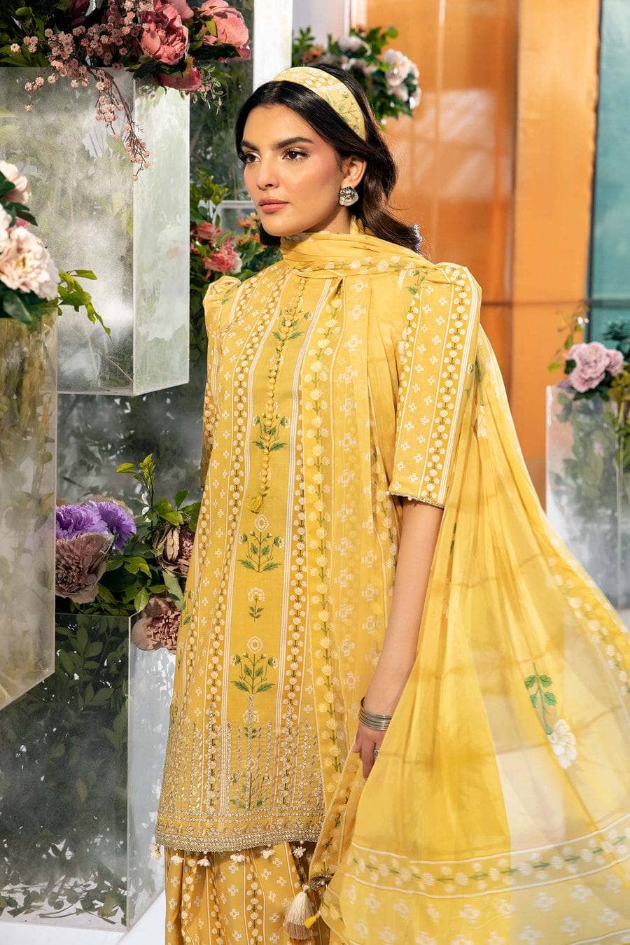 img_maria_b_m_basic_awwal_boutique