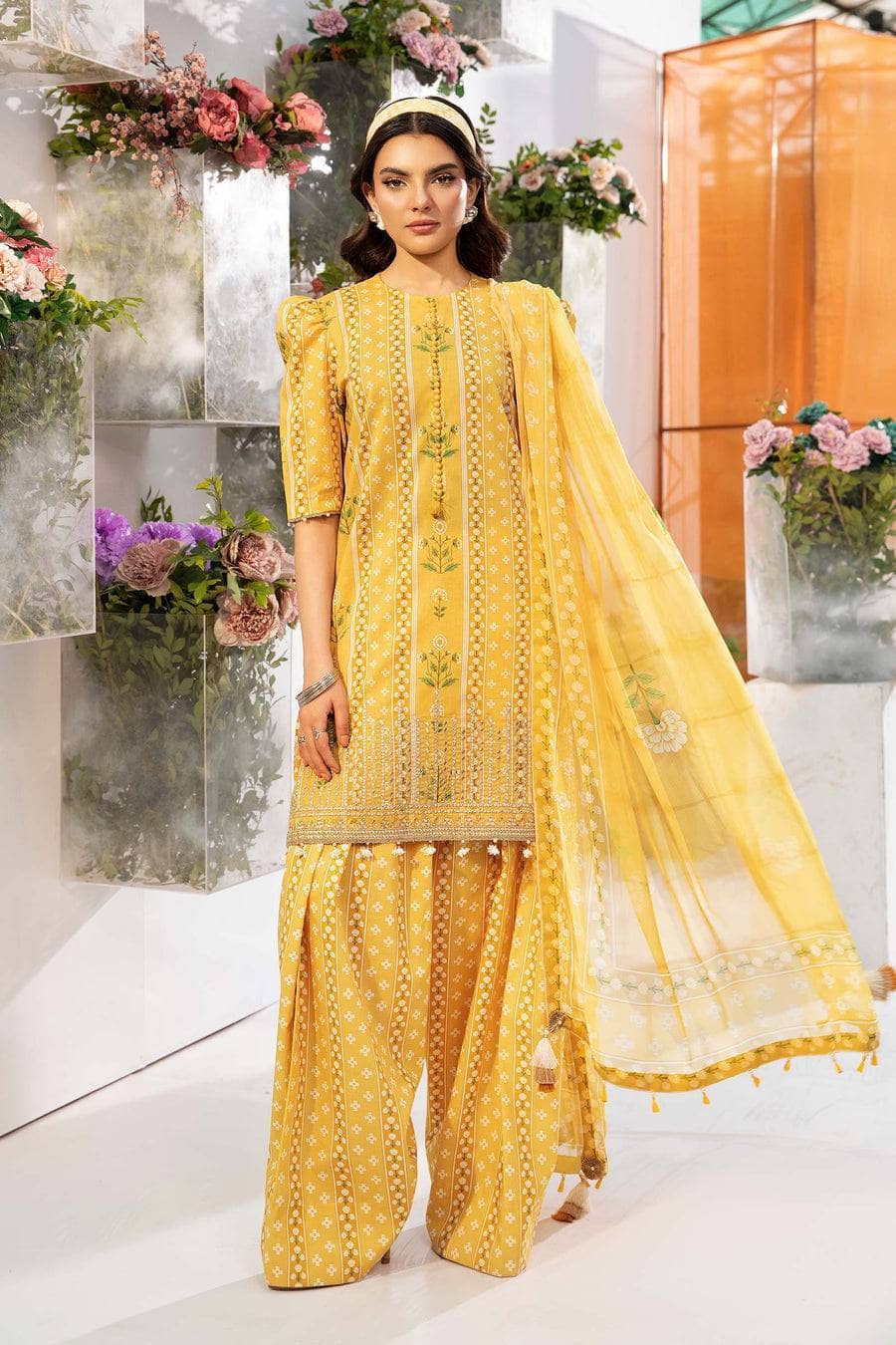 img_maria_b_m_basic_awwal_boutique