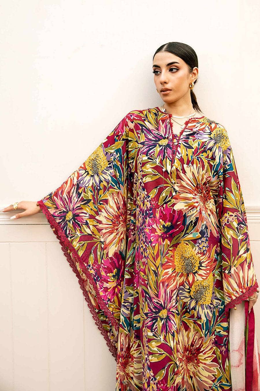 img_maria_b_m_basics_awwal_boutique