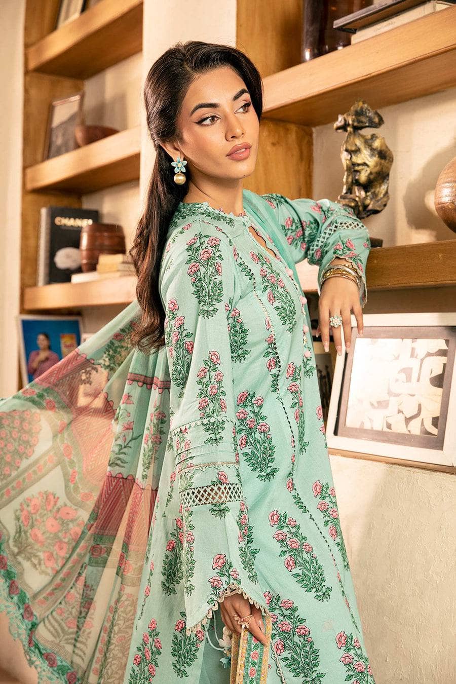 img_maria_b_m_basics_lawn_awwal_boutique