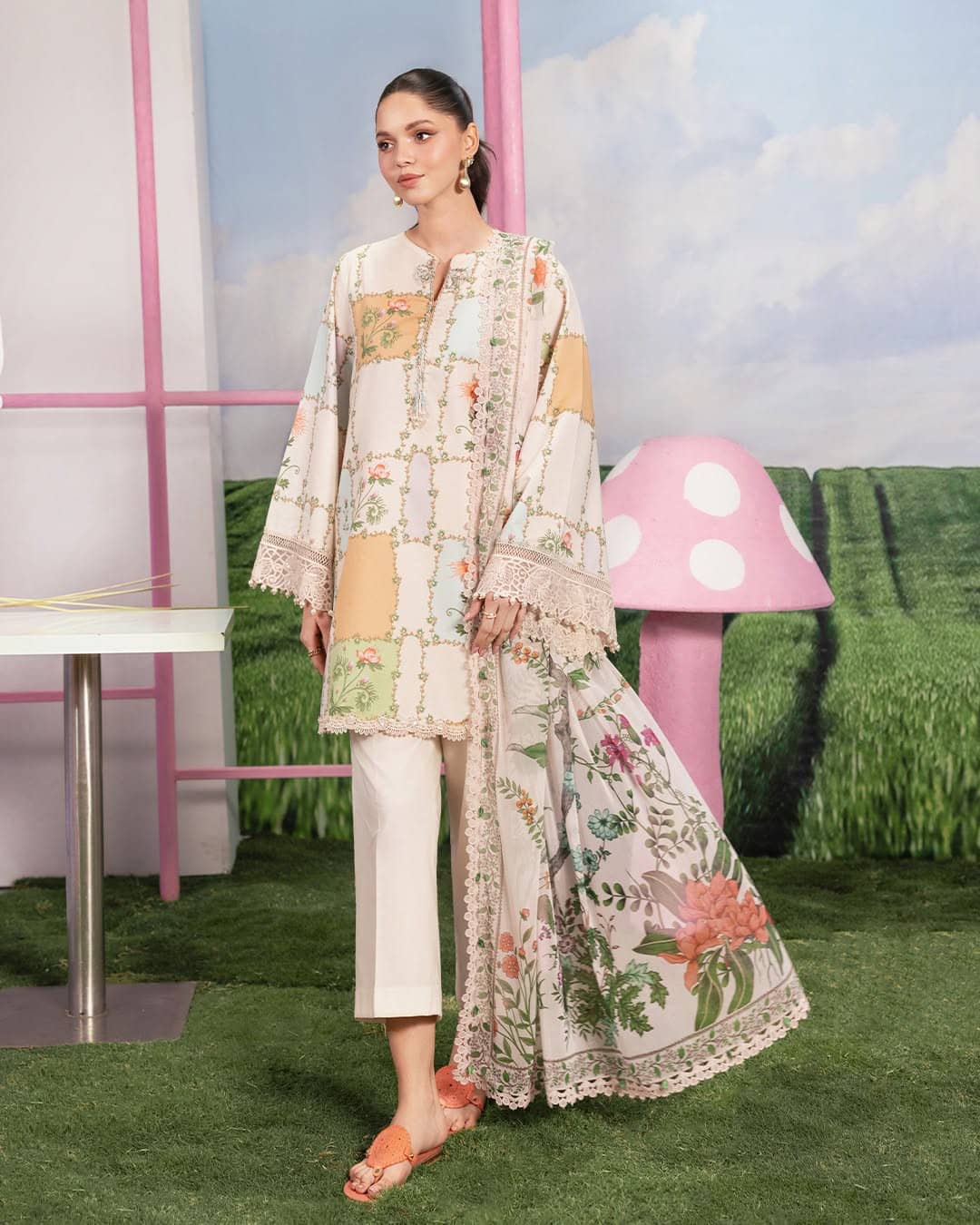 img_maria_b_m_basics_awwal_boutique