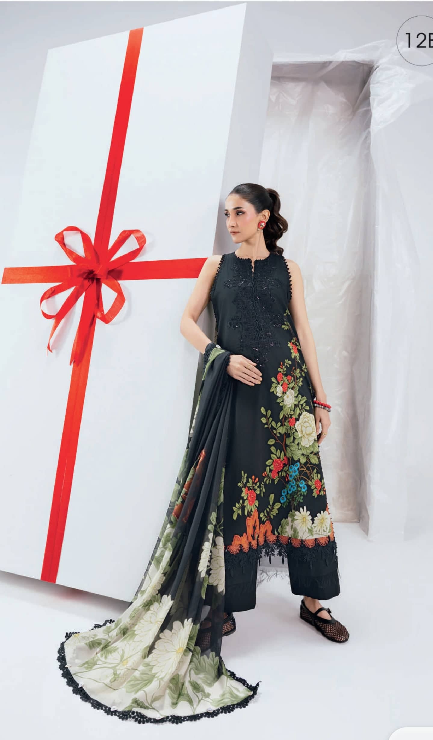 img_maria_b_m_basics_awwal_boutique