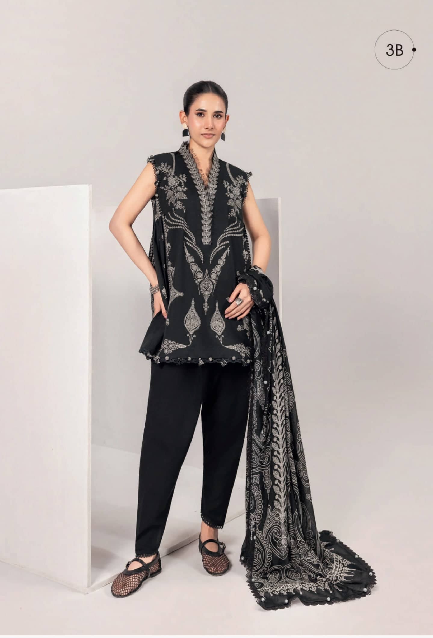 img_m_basic_elaheh_awwal_boutique