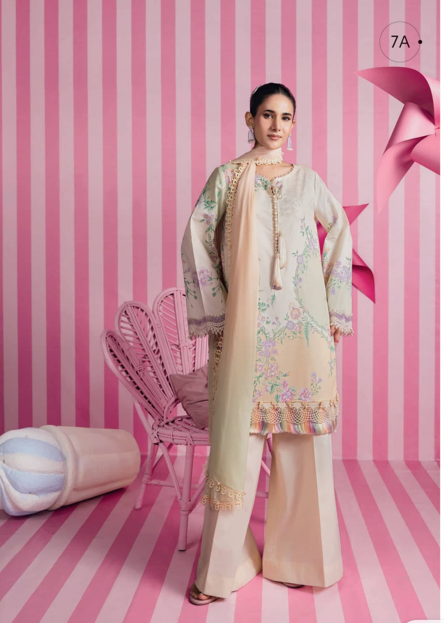 img_m_basic_elaheh_awwal_boutique