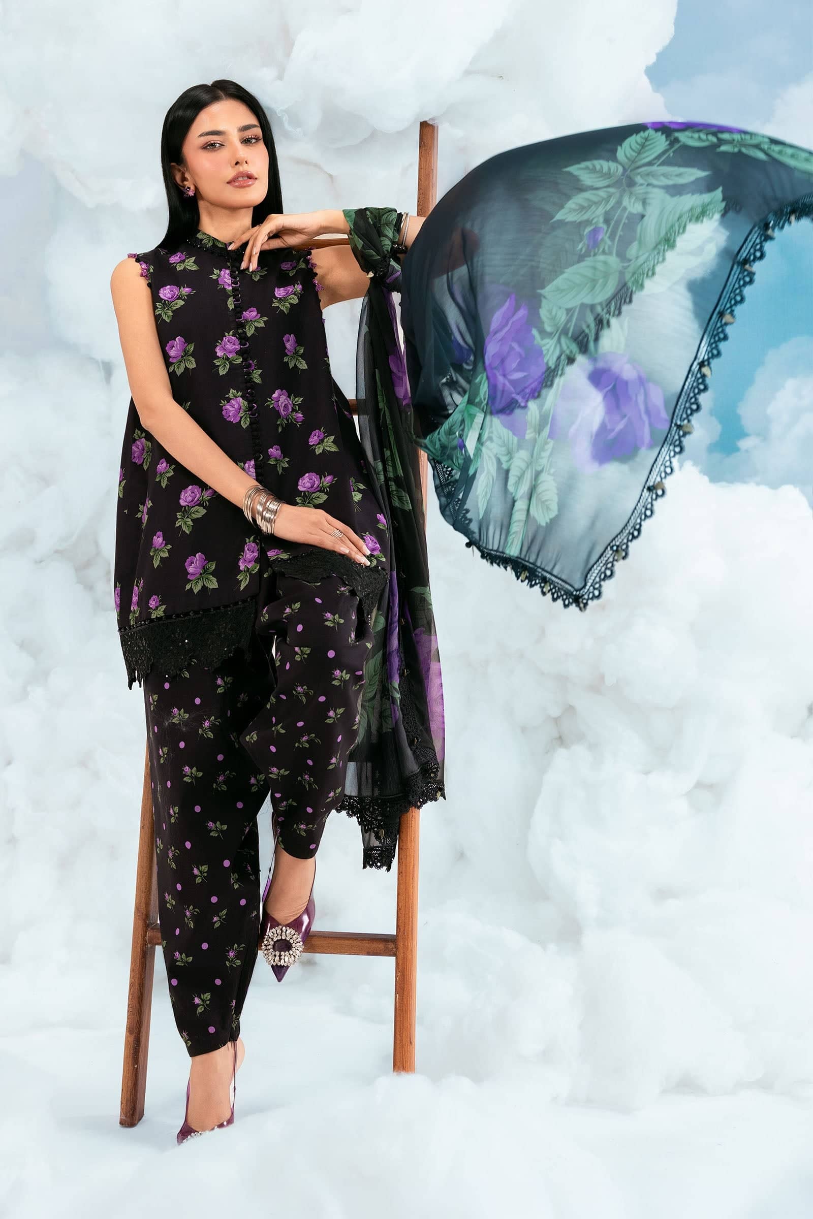 img_maria_b_lawn_awwal_boutique