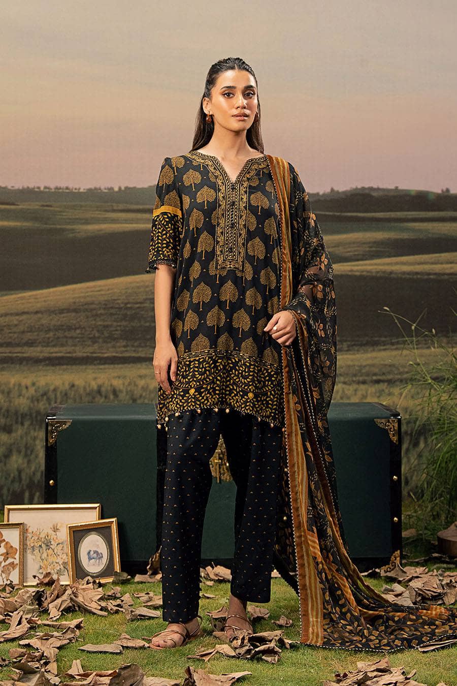 img_maria_b_m_basics_awwal_boutique