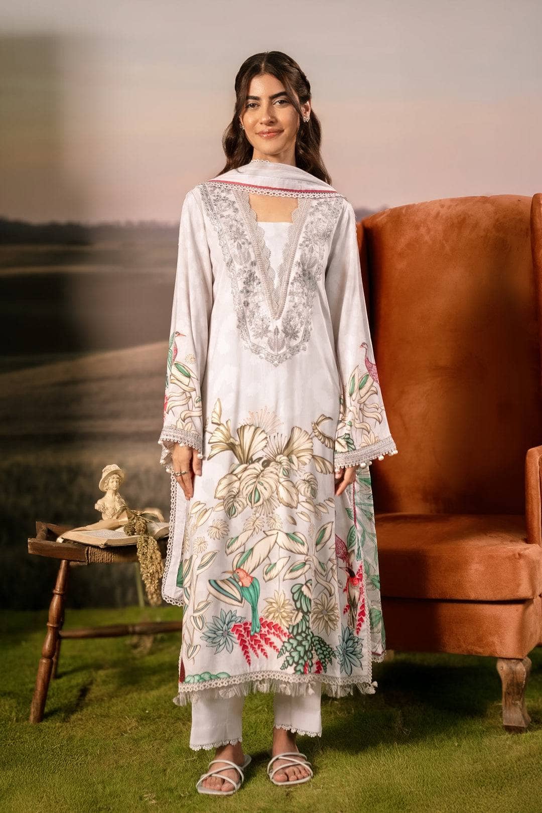 img_maria_b_m_basics_awwal_boutique